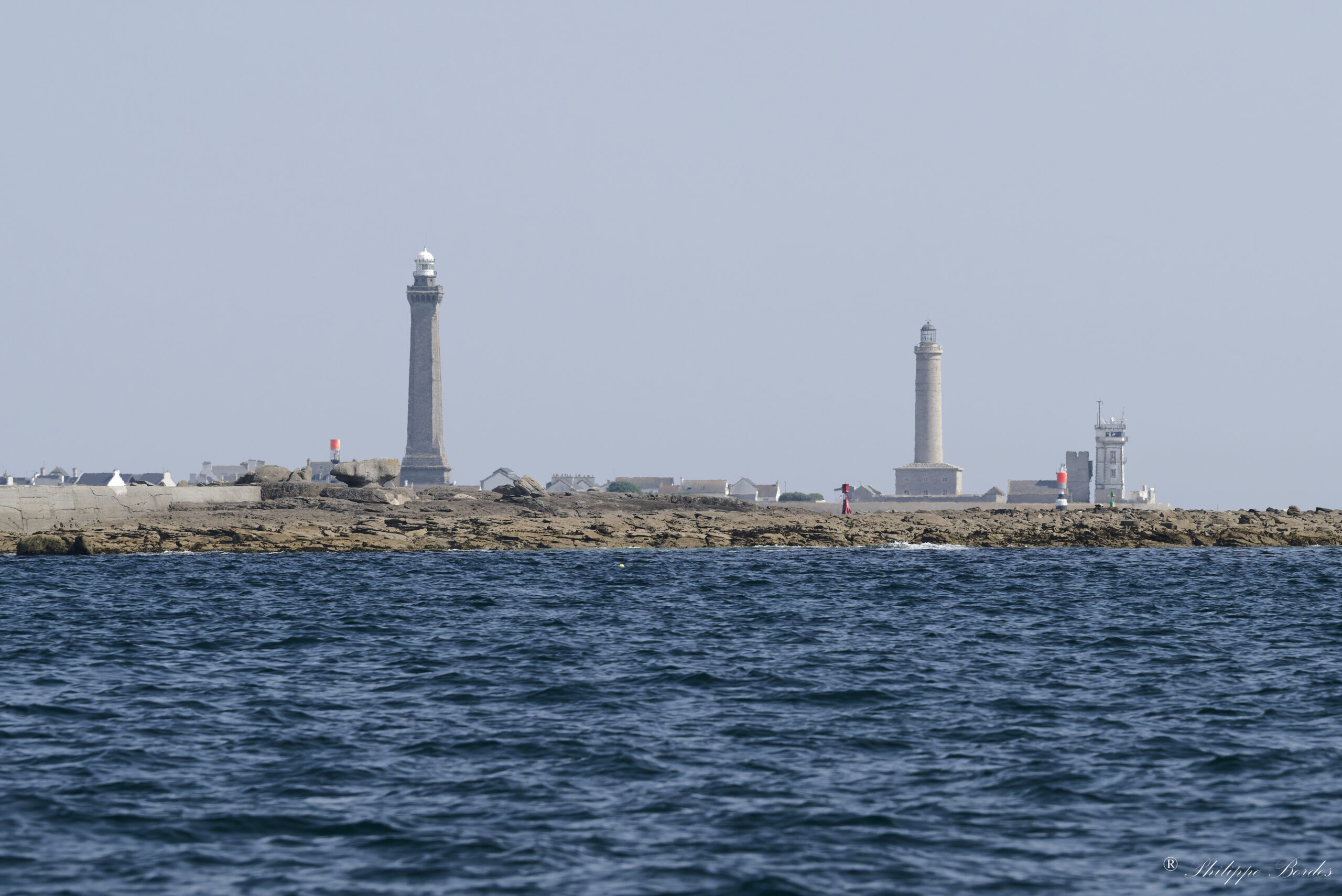 Photo ile de Guiriden ile Glenan vue aérienne sur l'archipel de cette île des Glénan lors d'une sortie en mer en Bretagne Finistère avec Archipel Pro.